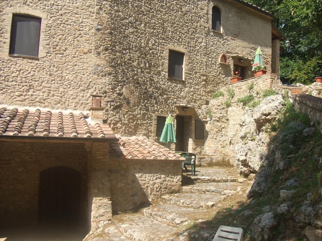 Podere Il Vecchio Mulino Сан Джиминяно Стая снимка