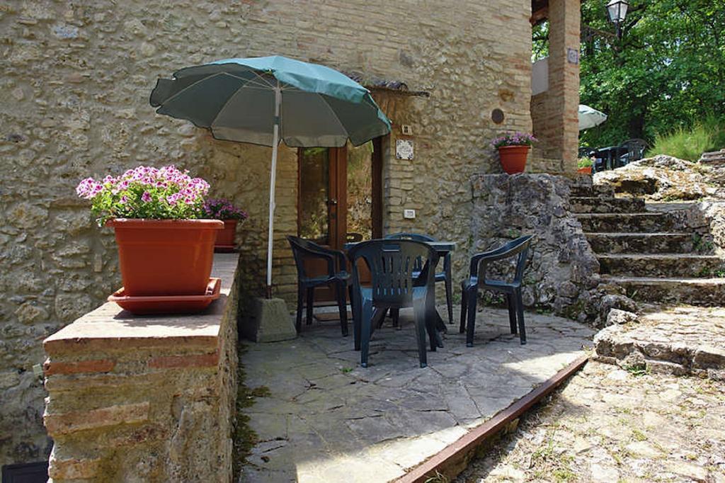 Podere Il Vecchio Mulino Сан Джиминяно Стая снимка