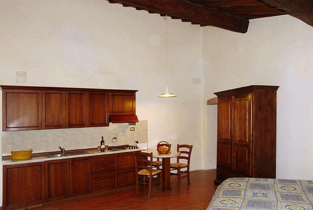 Podere Il Vecchio Mulino Сан Джиминяно Стая снимка